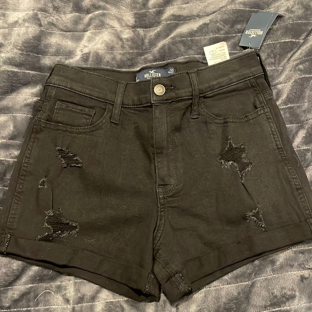 High rise black hollister shorts